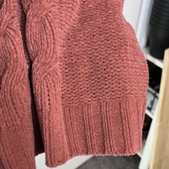 American Eagle Burgundy/Red Knit Sweater - Picture 9 of 10